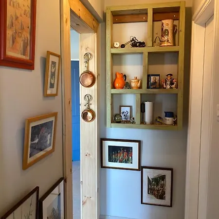 Retro N' Boujee 1br Apt With Pool And Balcony Geroskipou